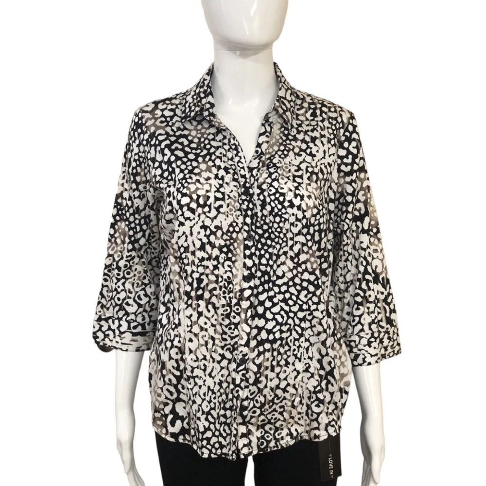 Dana Buchman Women's Size M Top Shirt Collar animal print discolored original